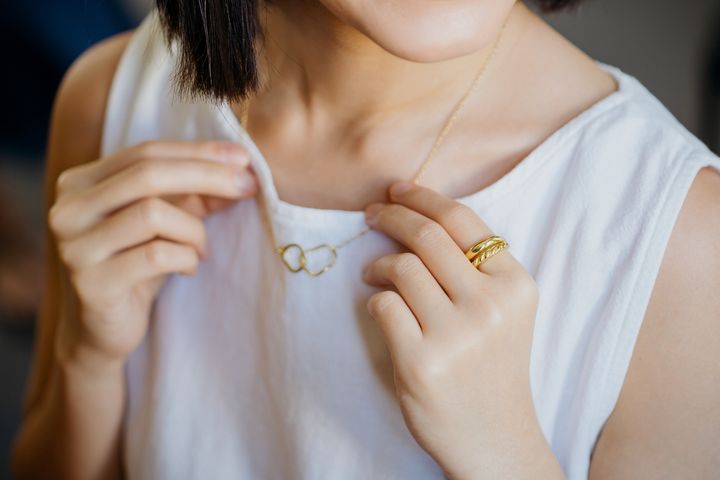 Jewelry Dropshipping: Profit Margins, Suppliers & How to Get Started