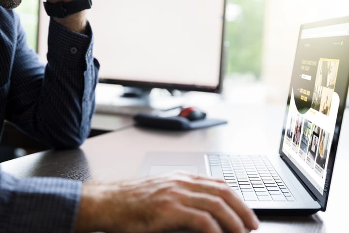 The Ultimate Dropshipping Guide 2026: Essential Tips for Buyers & Sellers